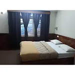 Hotel Pemachen, Pelling