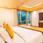 The Golden Retreat Hotel In Pelling