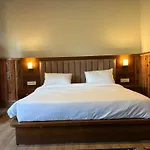 Gangtey Himalayan Suites