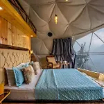 Stayvista At The Stargazer With Mountain Views, Bonfire, Lawn