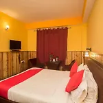 Oyo 25028 Ladakh Guest House