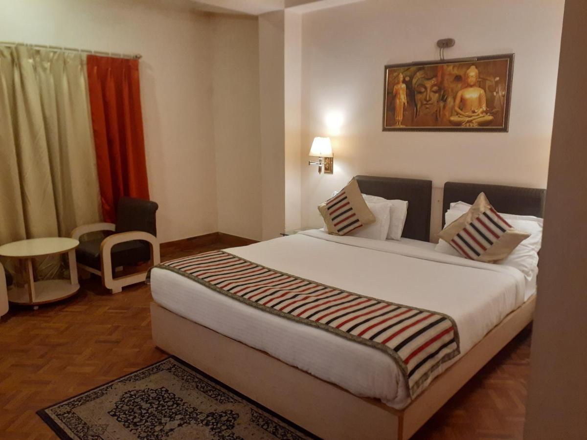 De Regency Hotel