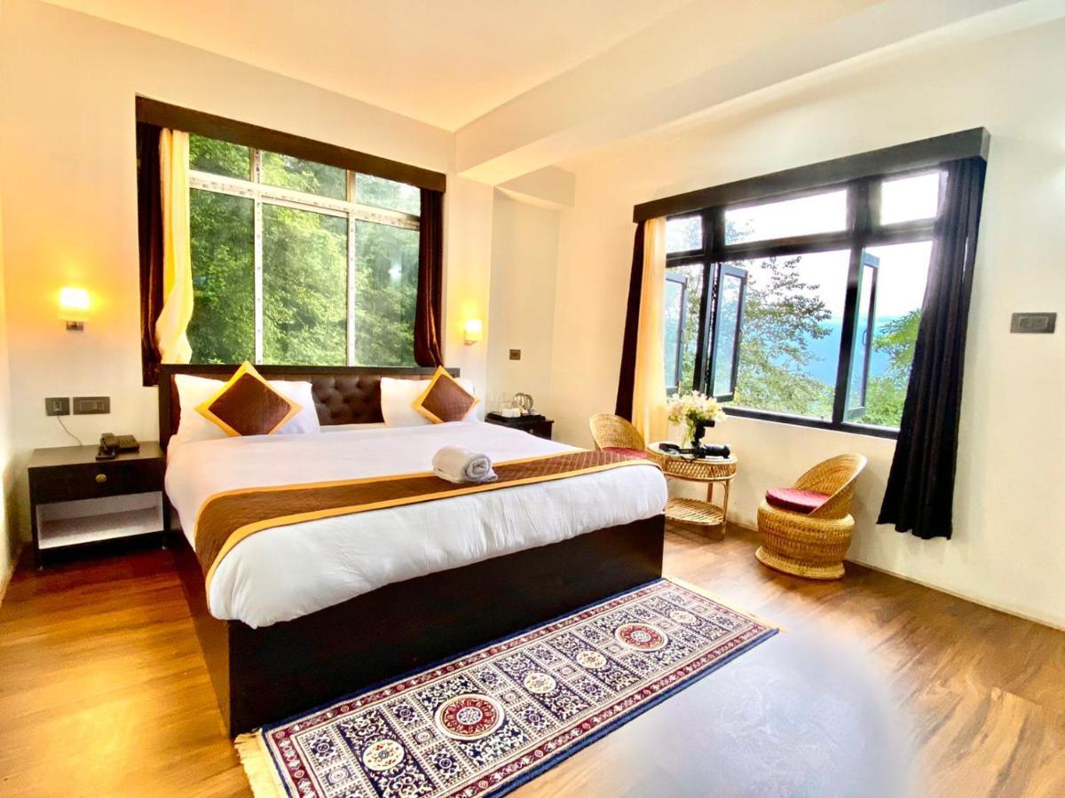 Hotel Daksha Nest