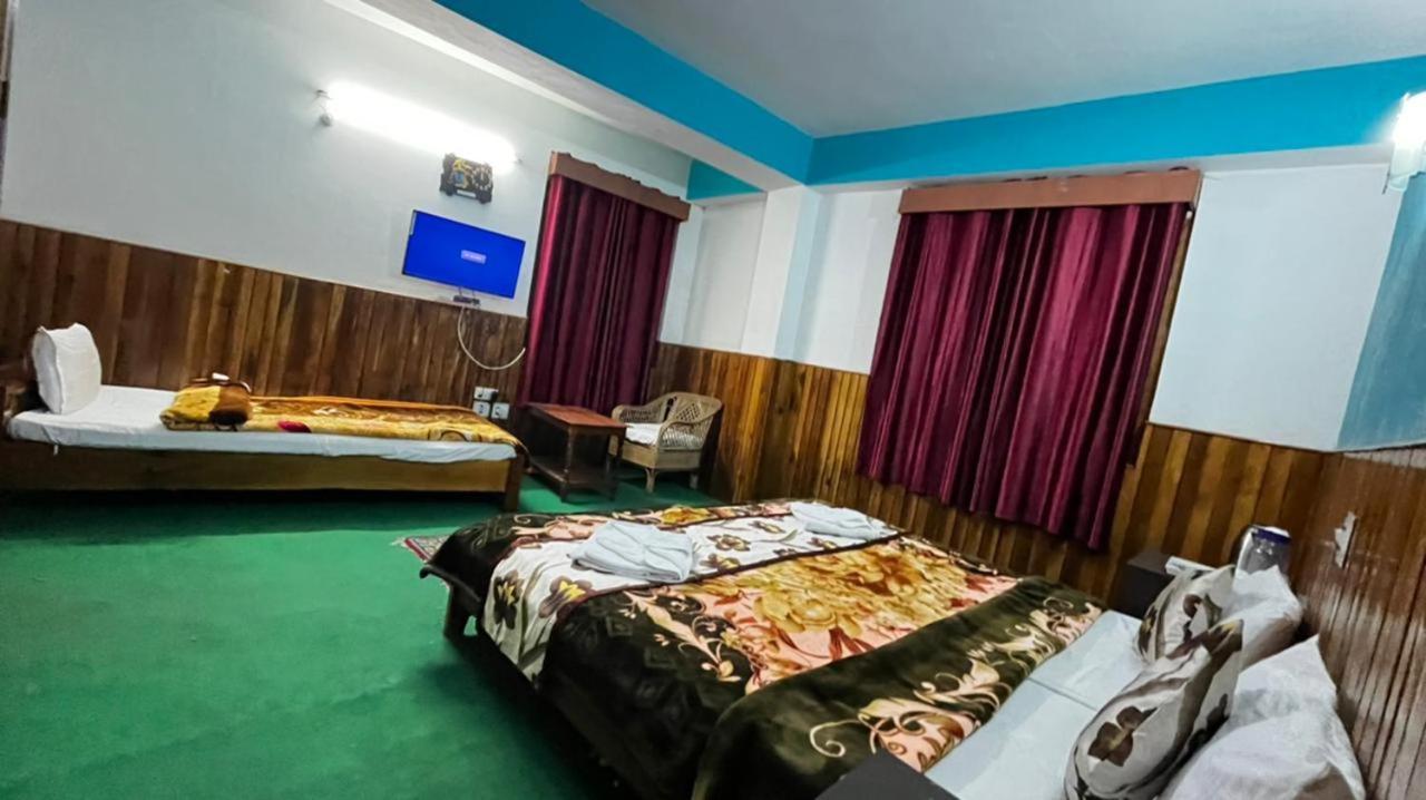 Hotel Sudarshan *