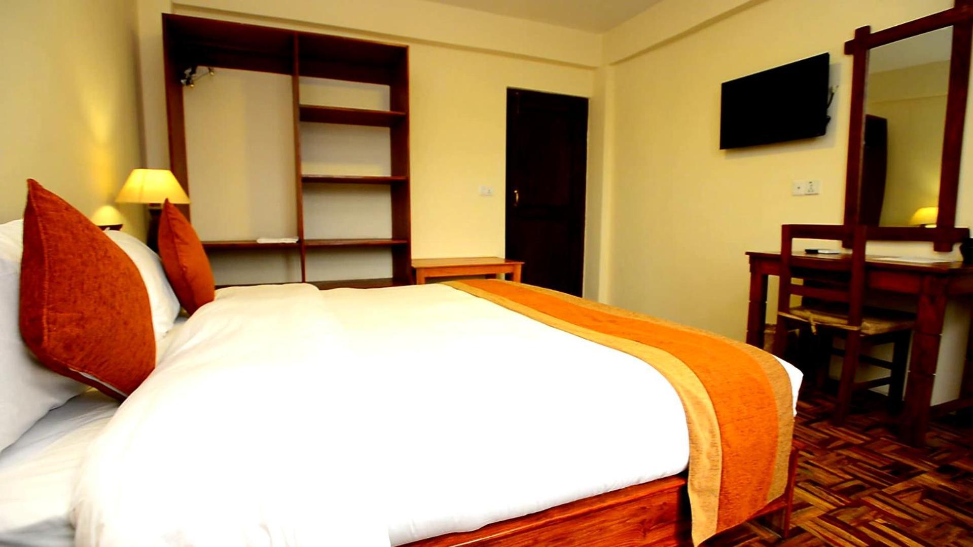 Hotel Golden Sunrise &