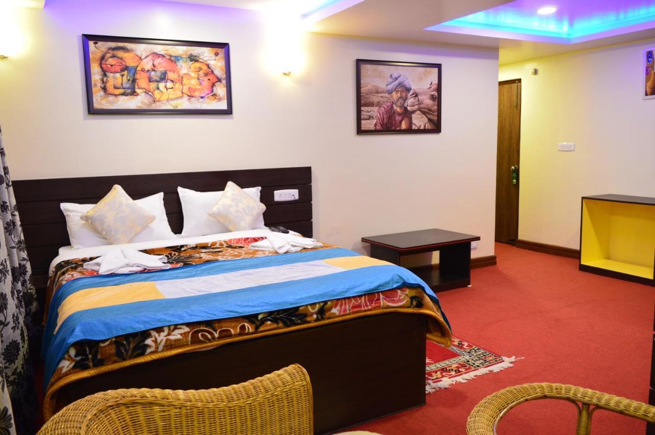 Golden Sunrise & 3* Pelling