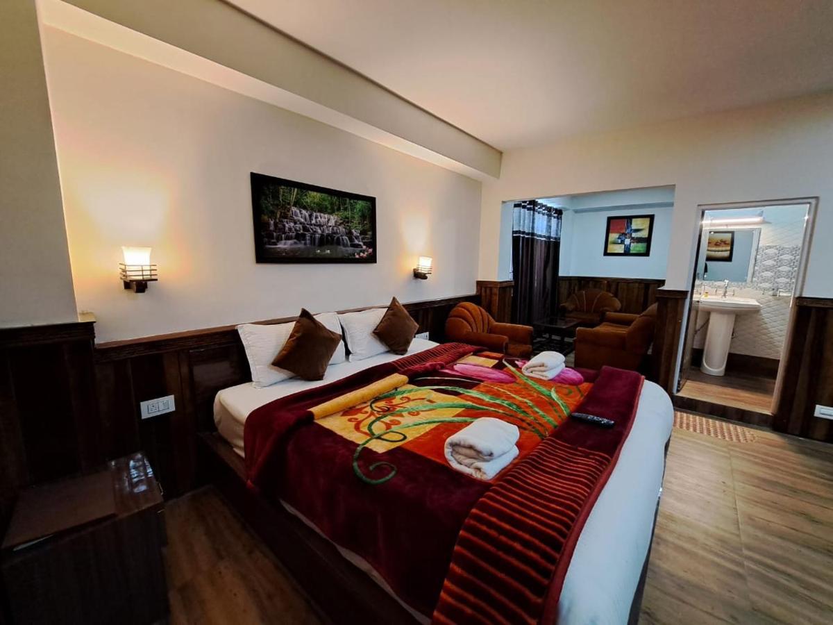 Hotel Golden Sunrise & 3*