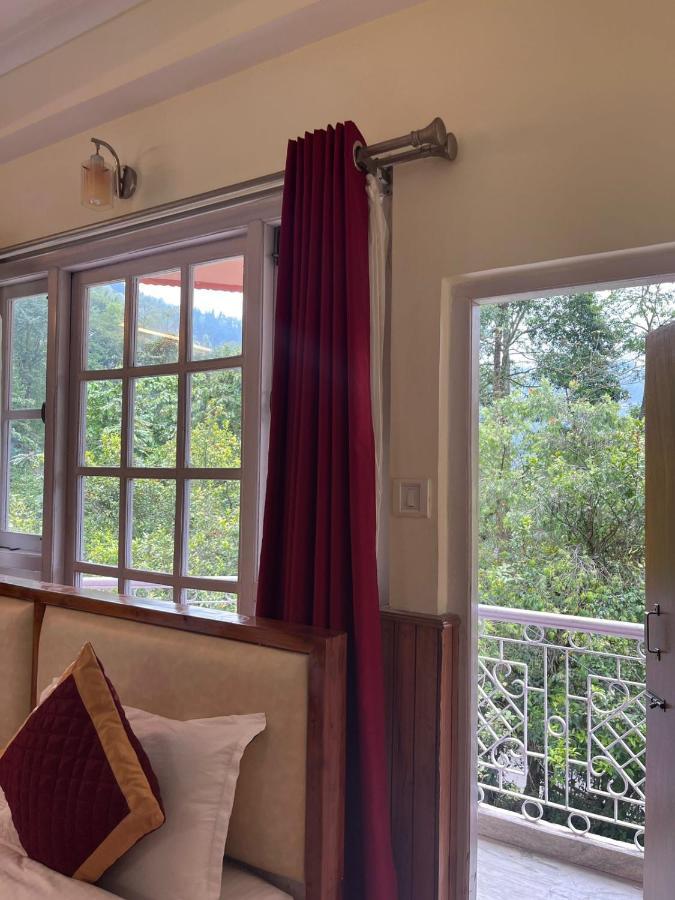 Lodge Ifseen Pelling