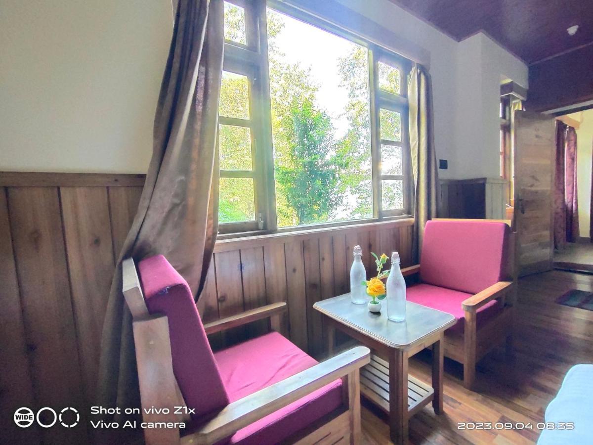 Hotel Hidden House 2*