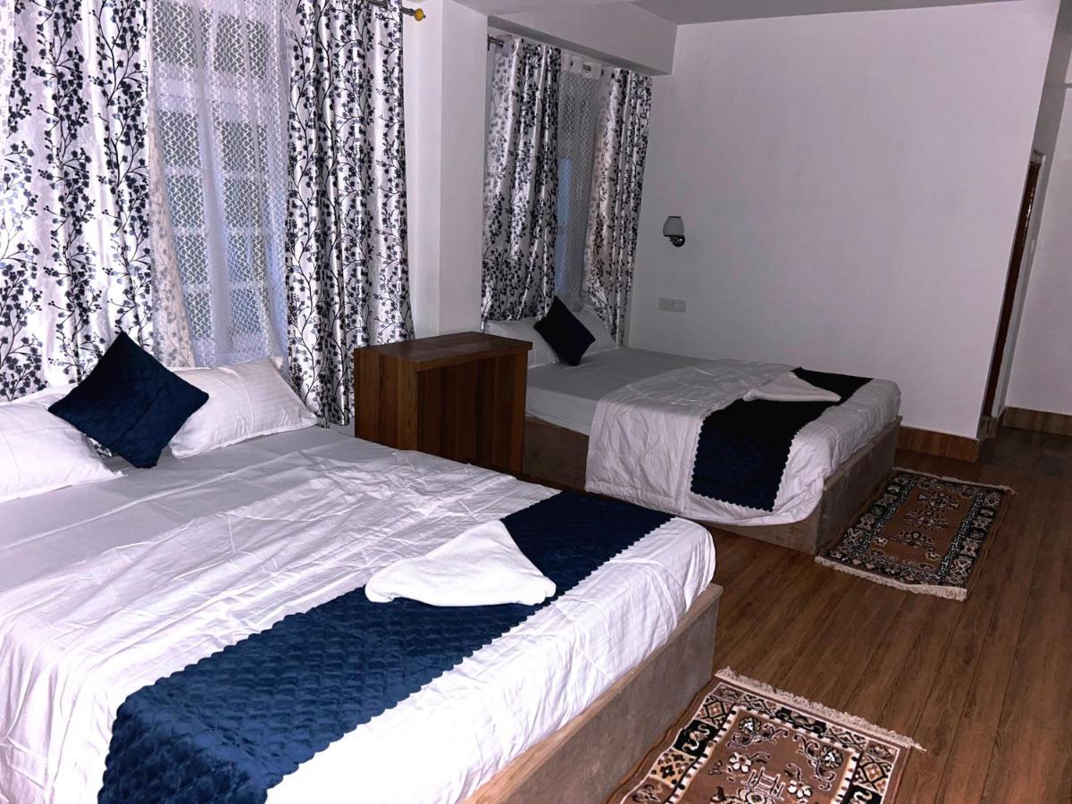Hotel Disha Silver Peak Pelling