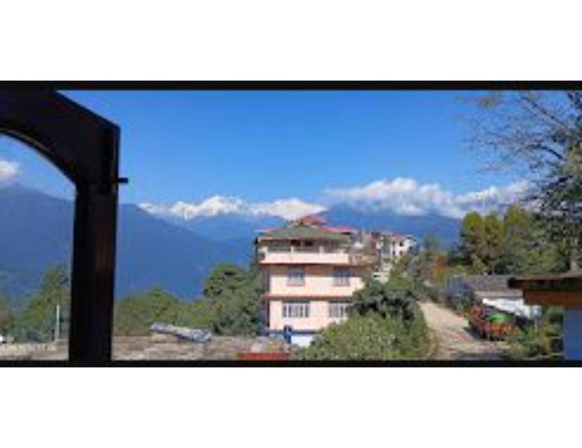 Hotel Siniolchu , New Helipad Road , , Sikkim 4*