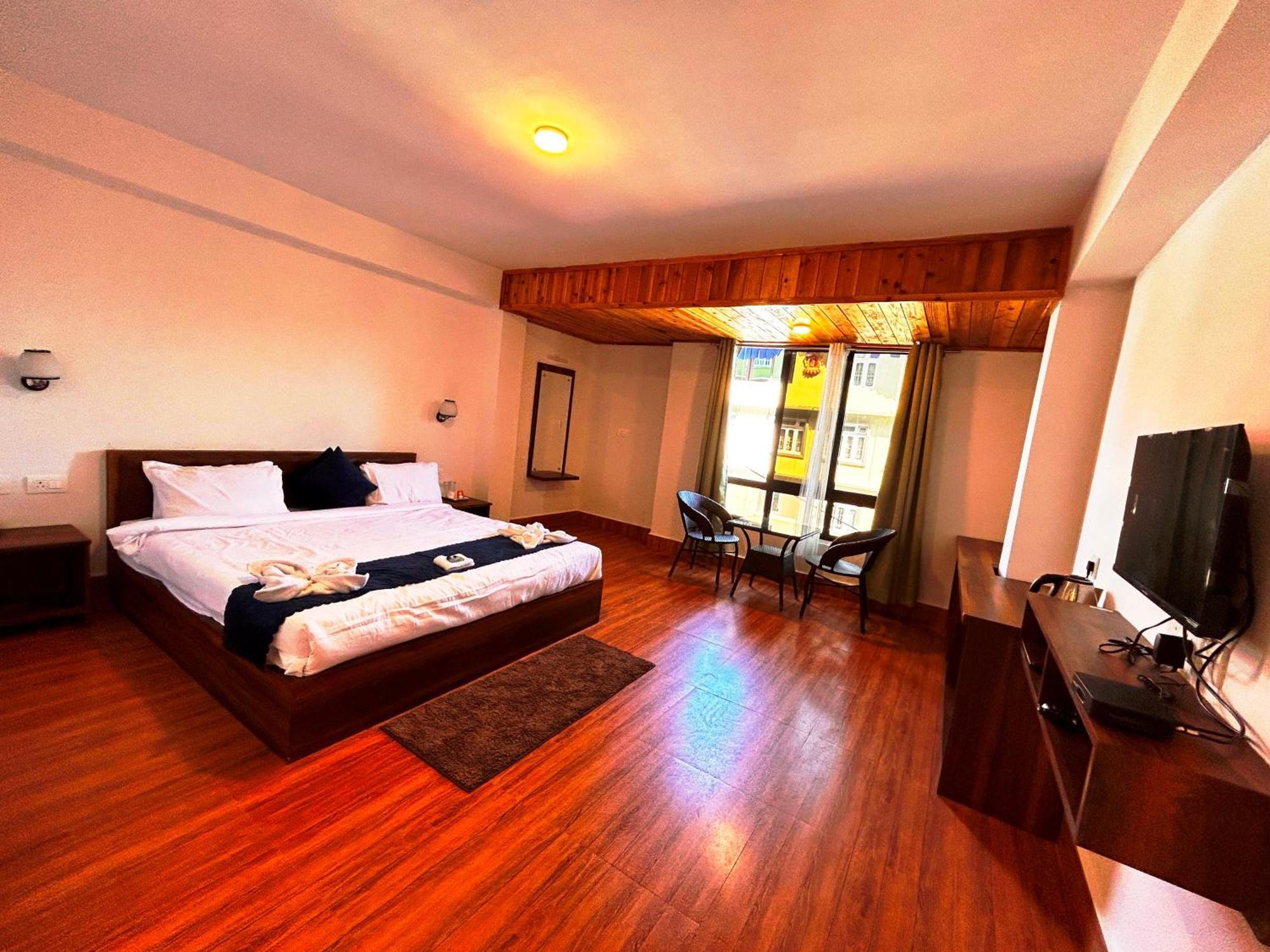 Disha Silver Peak 3* Pelling