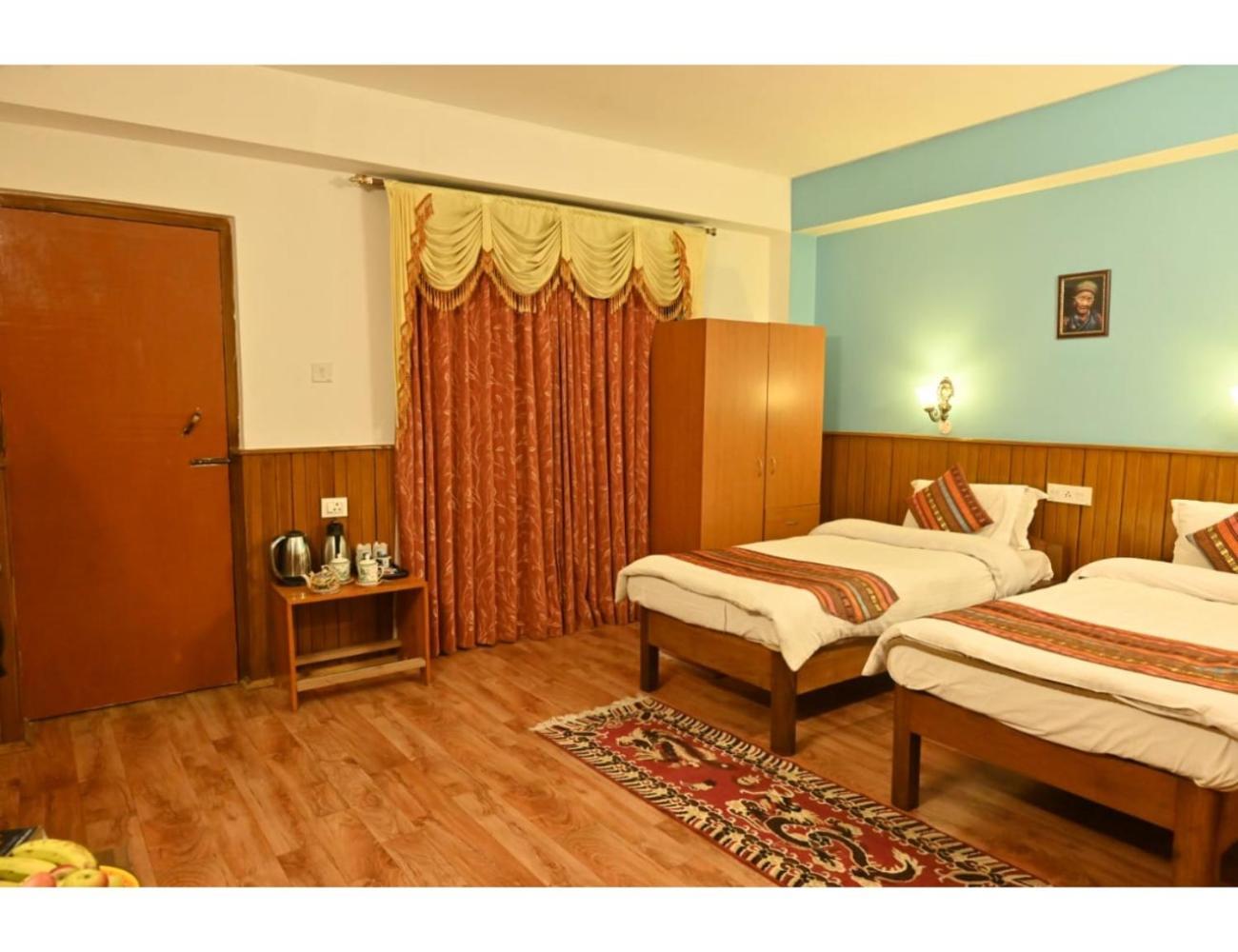 Pemaling Residency, Homestay
