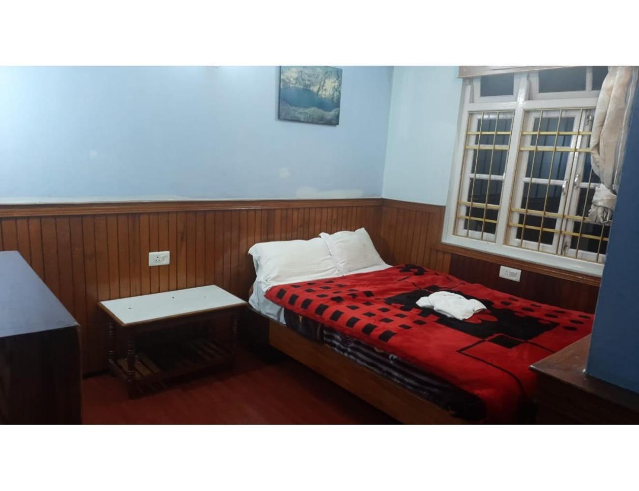 Pemachen, * Pelling