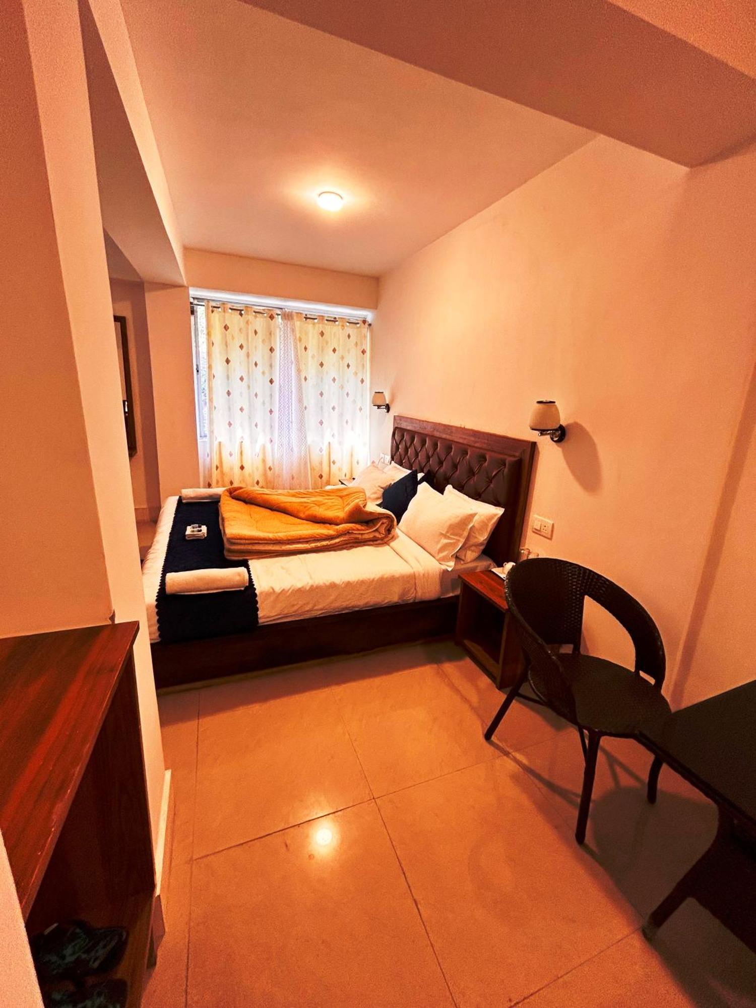 Disha Silver Peak Hotel 3*
