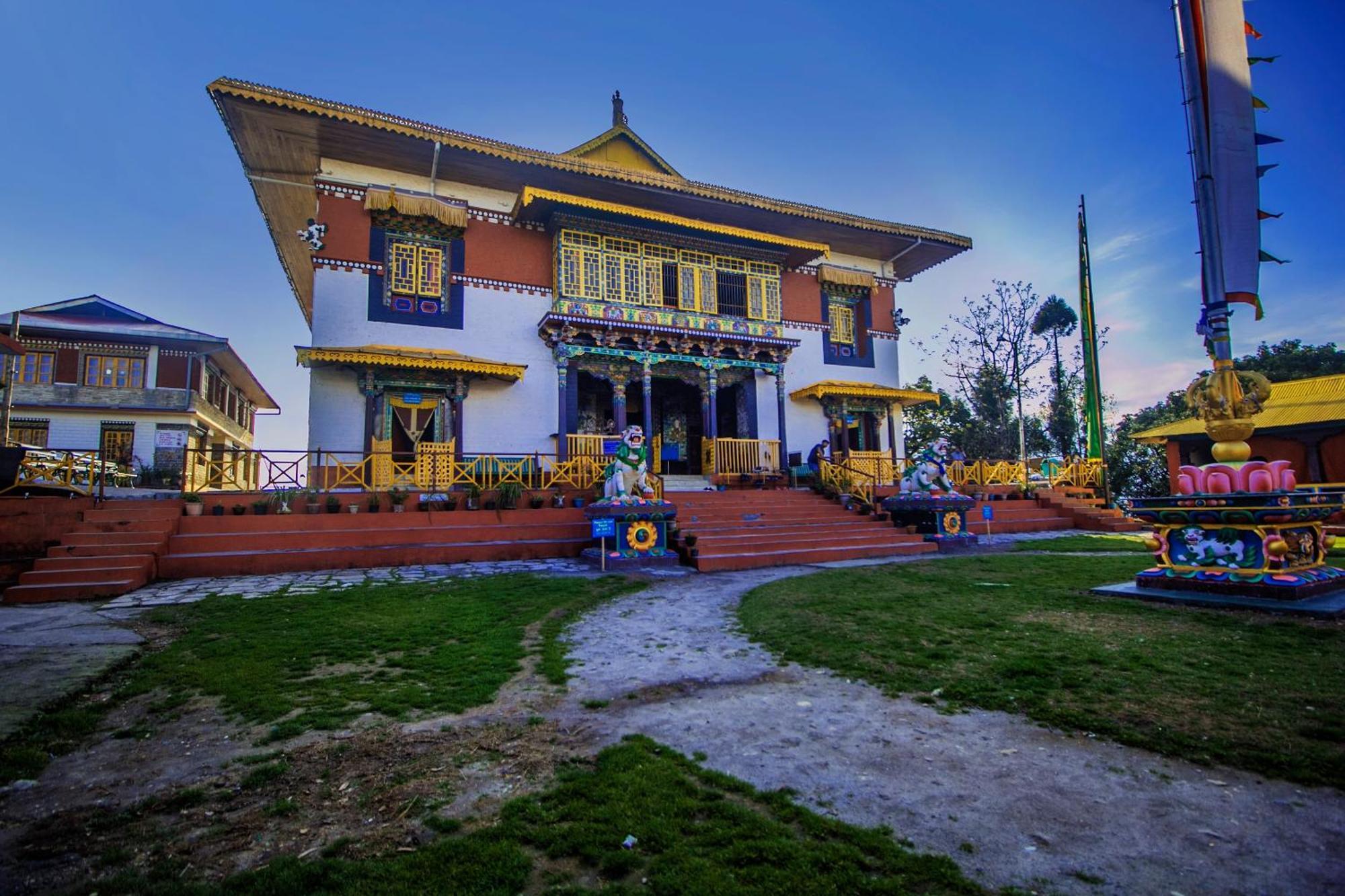 O Kanchanjangha Pelling