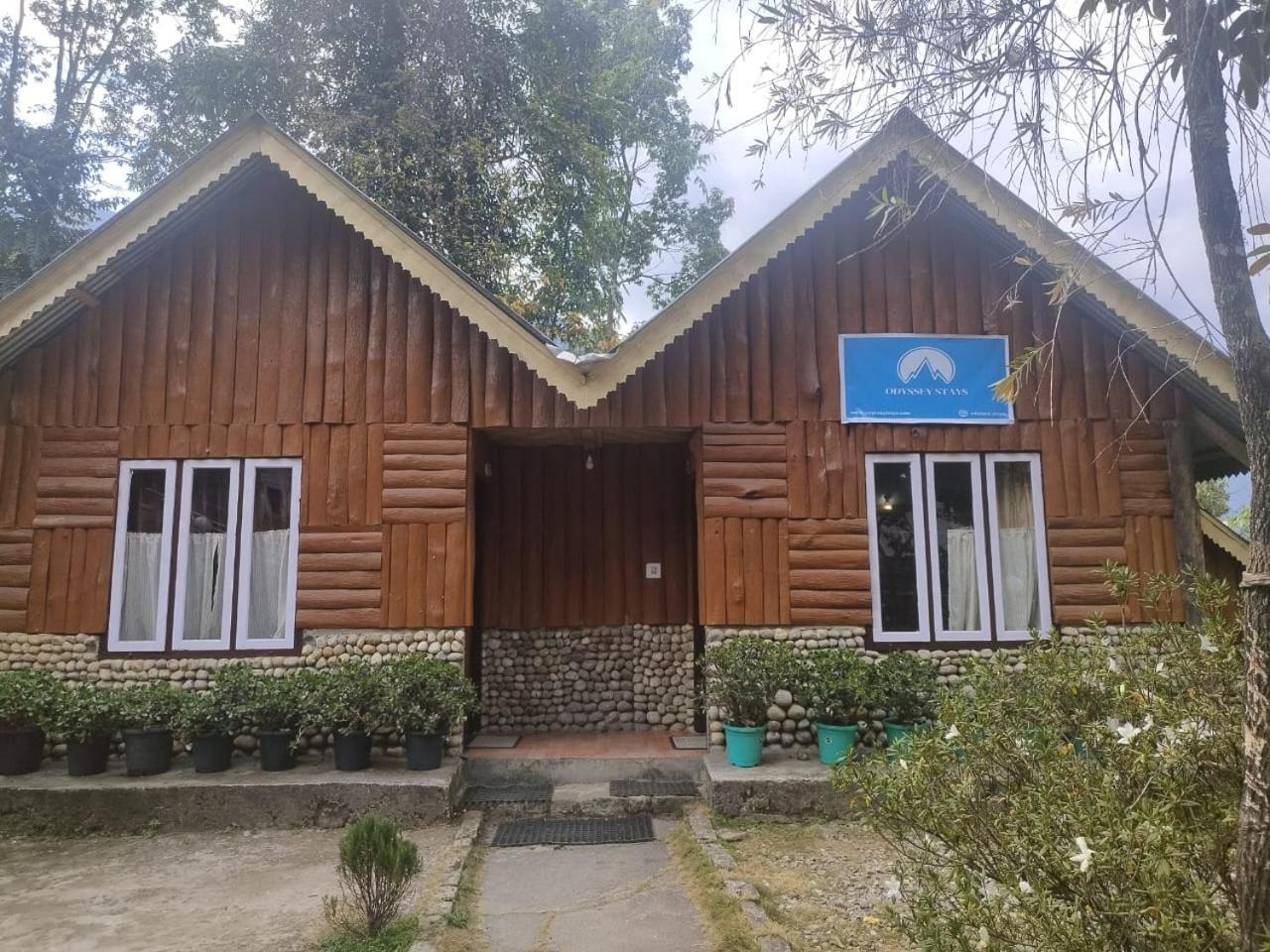 Odyssey Darap Pelling