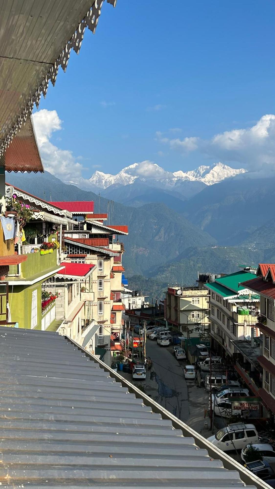 Disha Silver Peak Hotel 3*