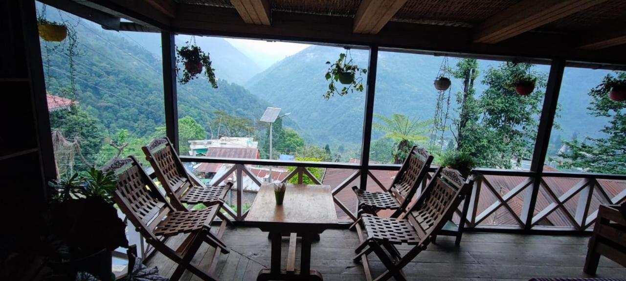 Odyssey's Darap Eco Retreat Homestay *
