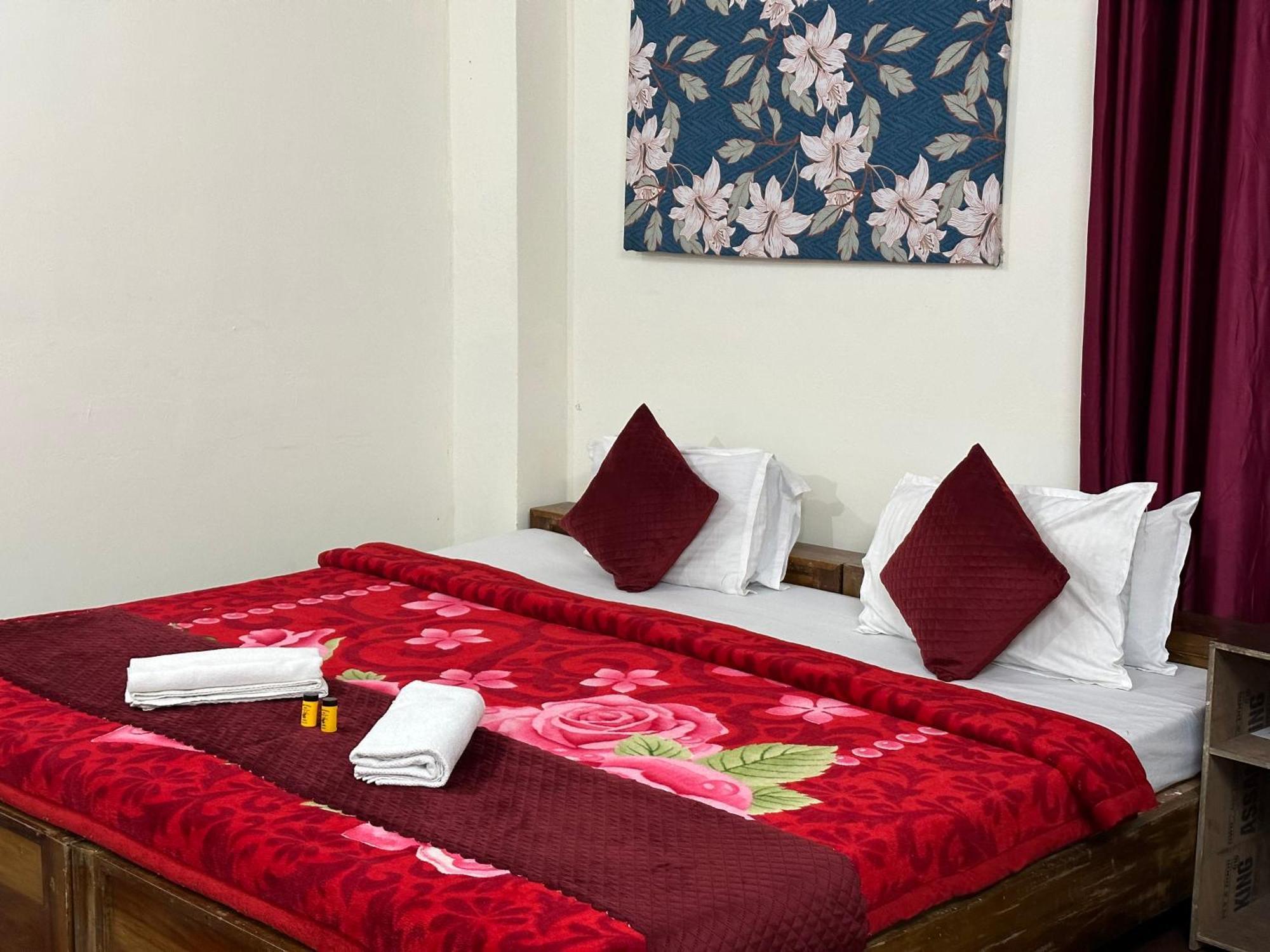 Hotel Sudarshan *