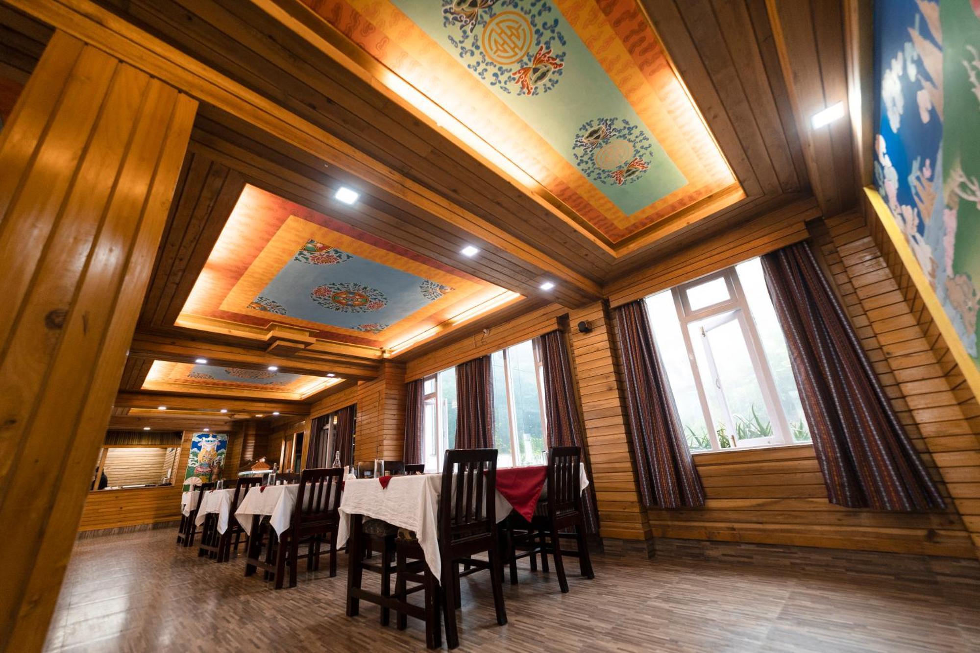 Sikkim Tourist Centre Hotel 3*