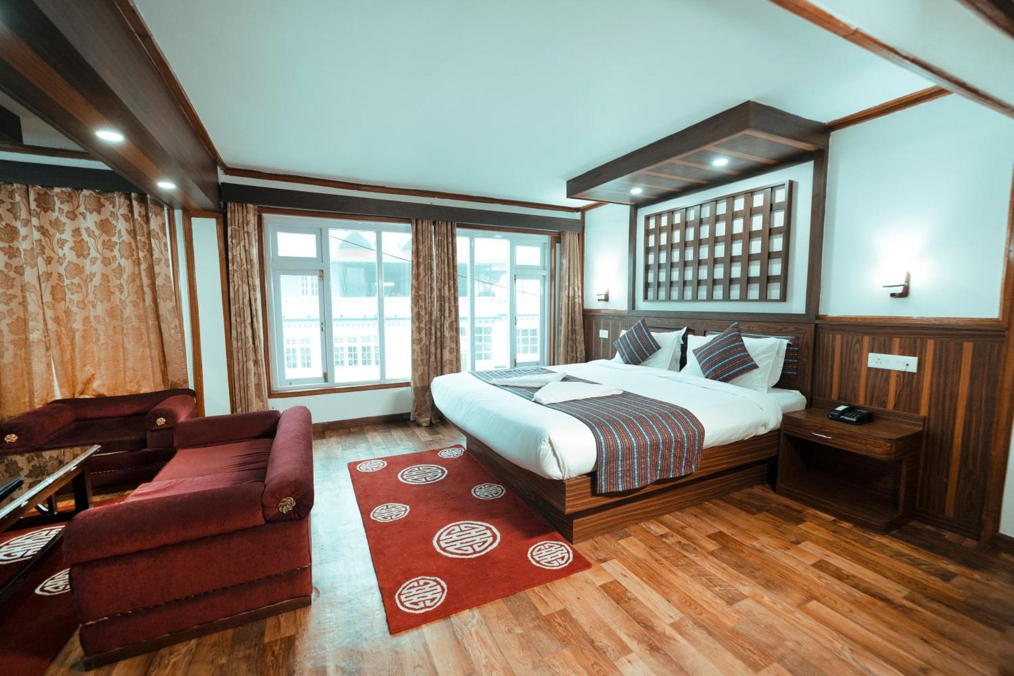 Sikkim Tourist Centre Hotel 3*