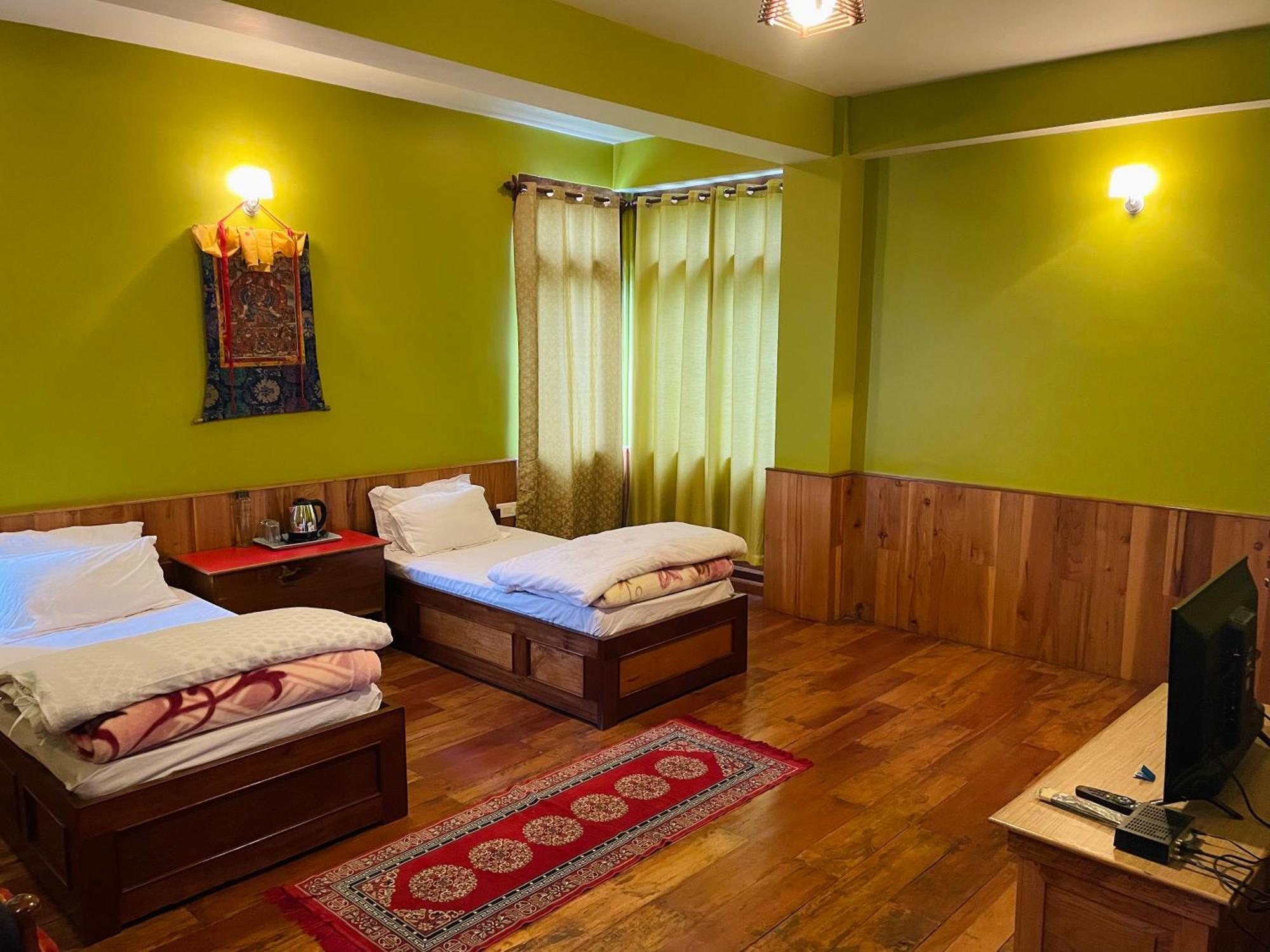 Martam Lodge *