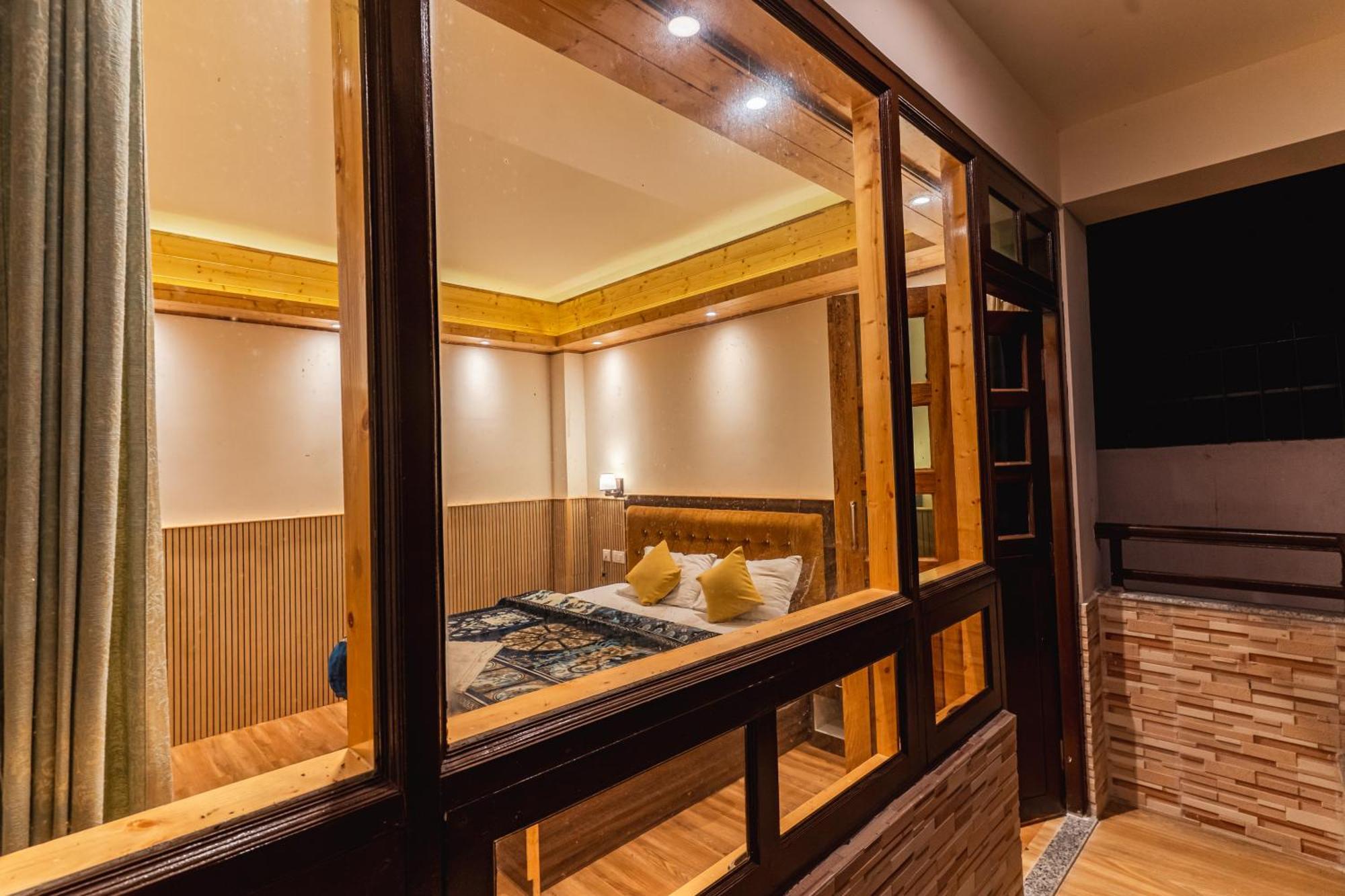 The Golden Retreat In Hotel 3*