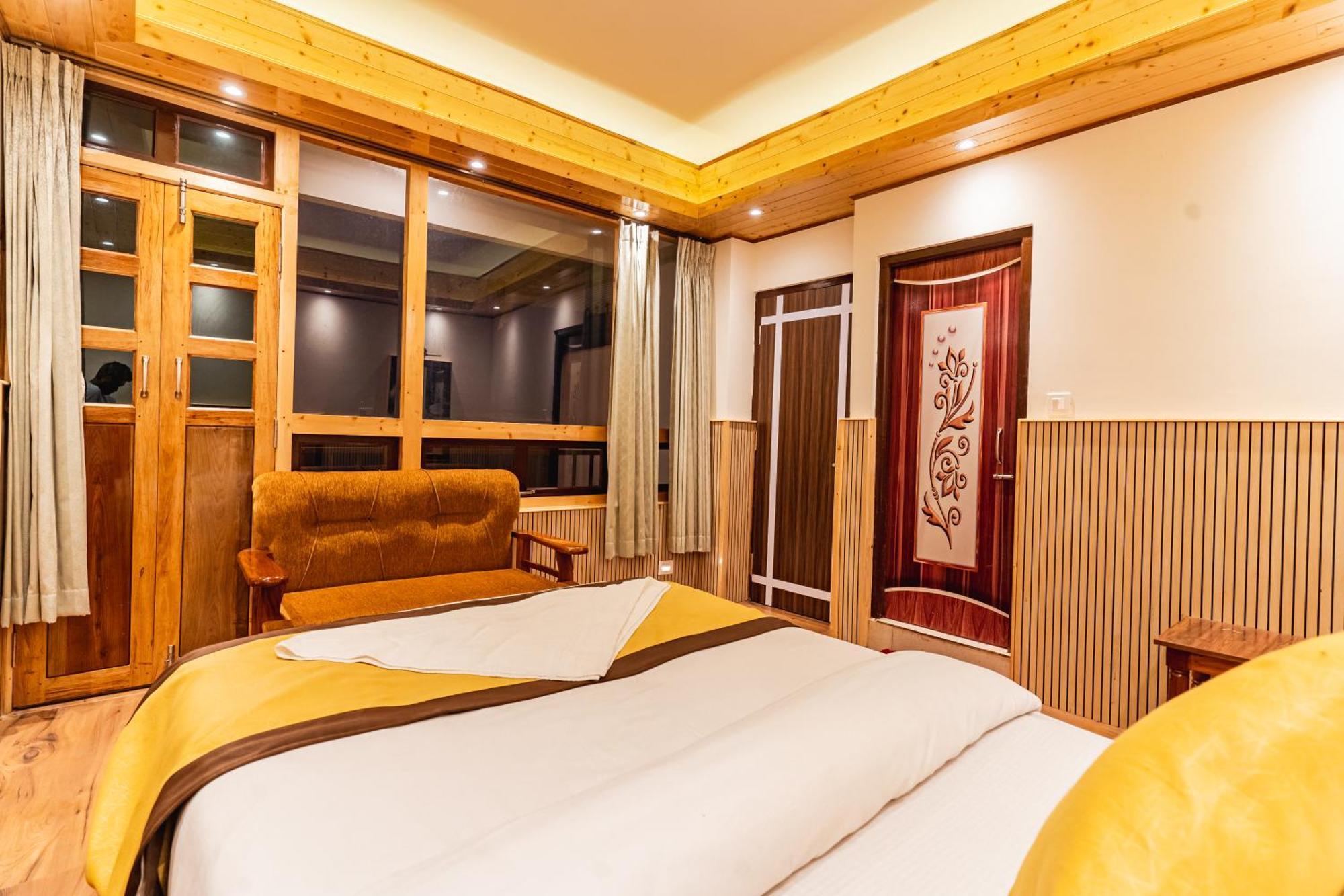 The Golden Retreat In Pelling