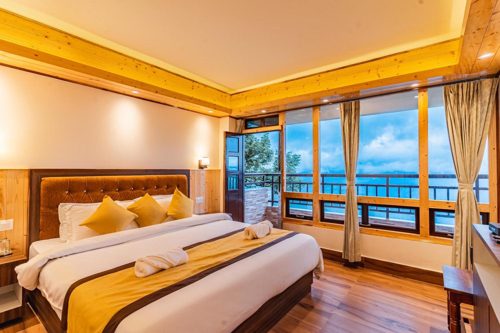 The Golden Retreat In Hotel 3*
