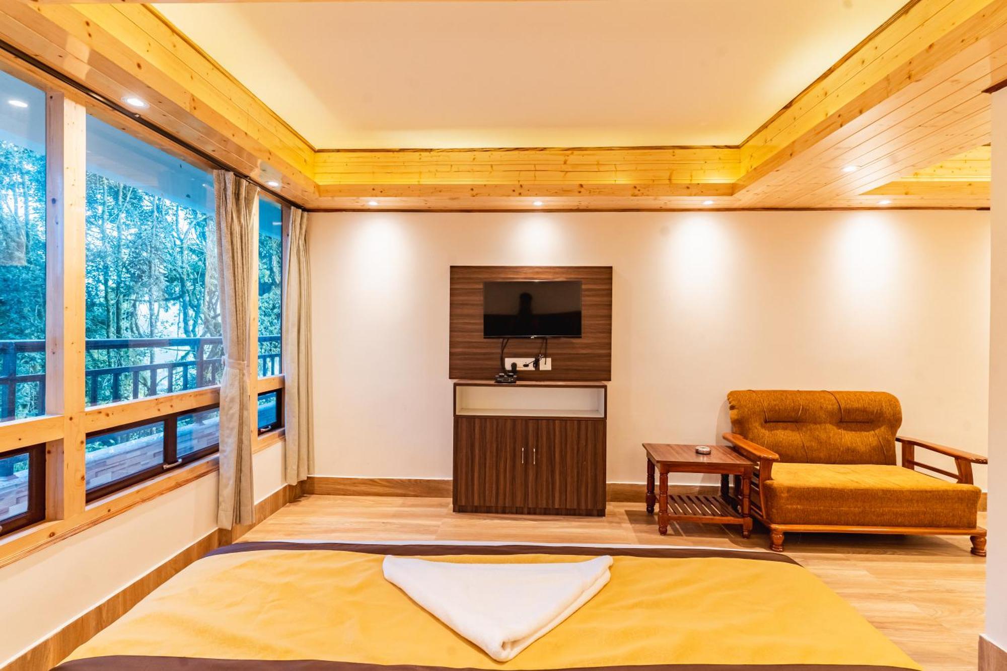 Hotel The Golden Retreat In 3*