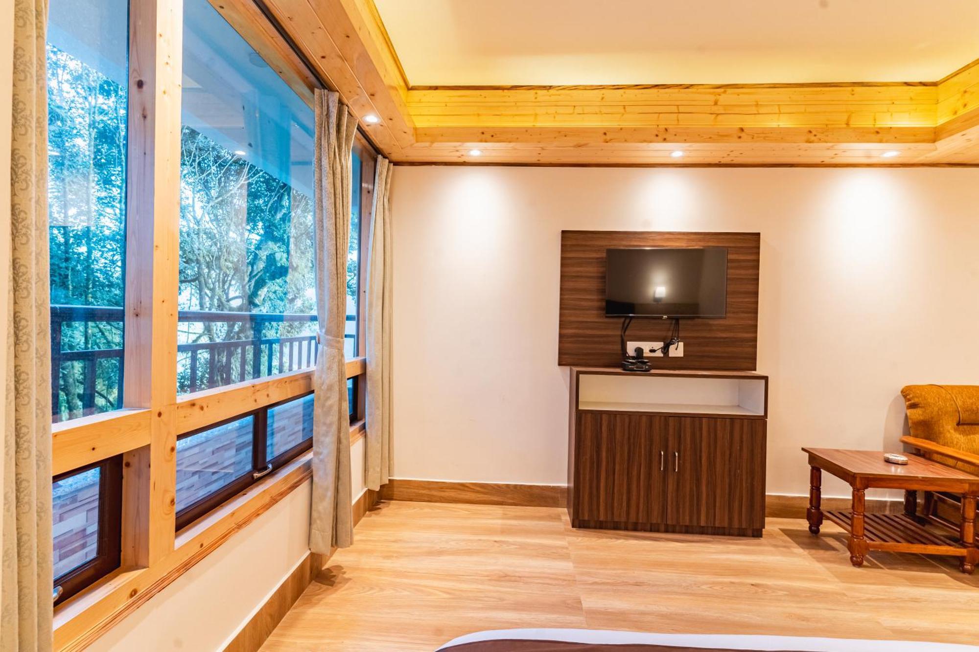 The Golden Retreat In 3* Pelling