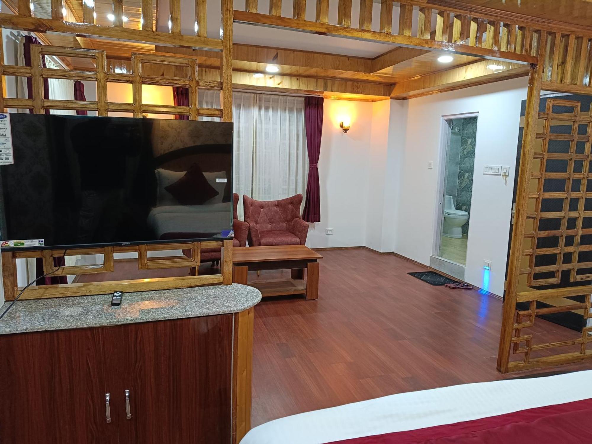 Rufina Greenland Premiere Hotel