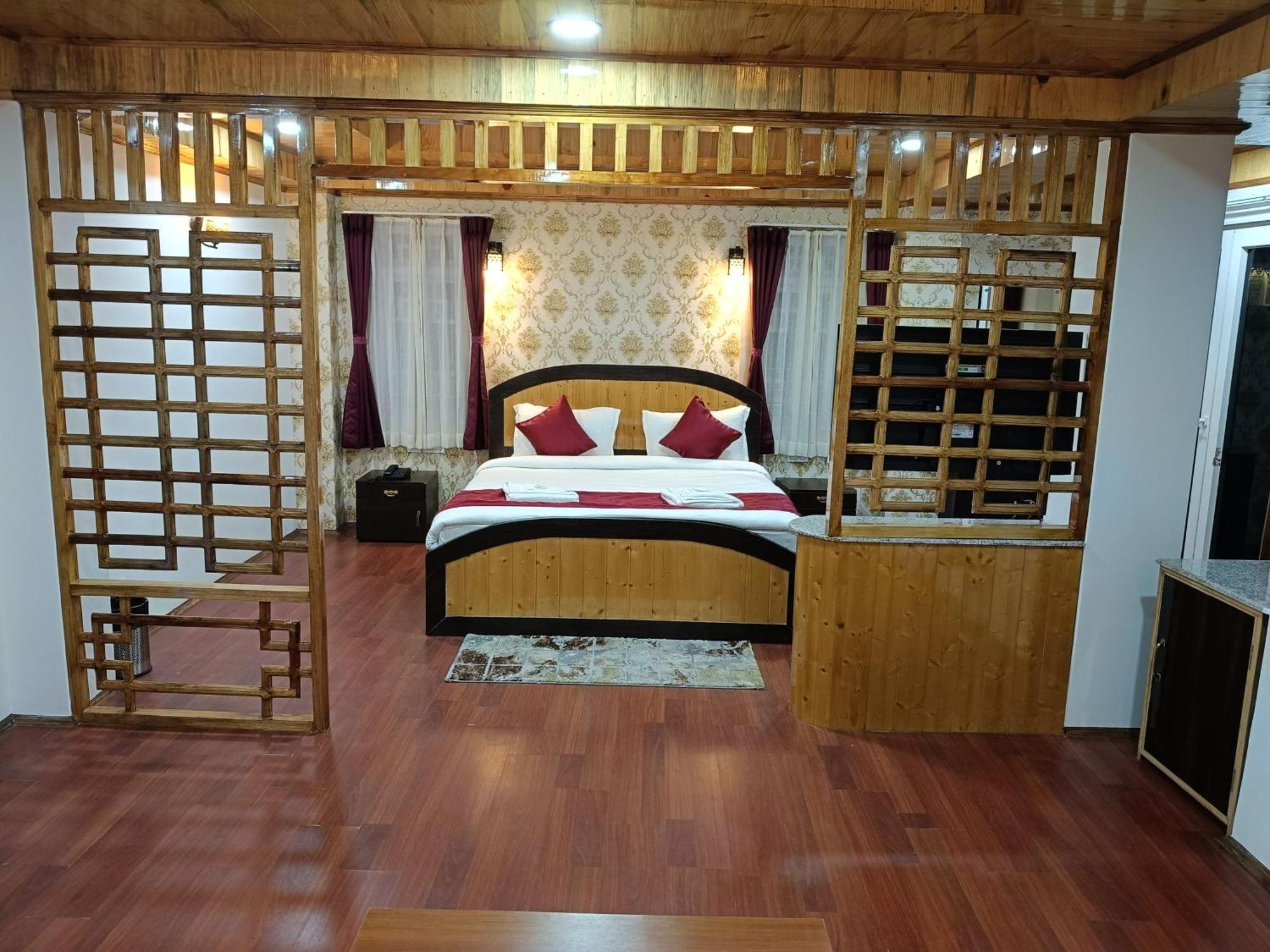 Rufina Greenland Premiere Hotel Pelling