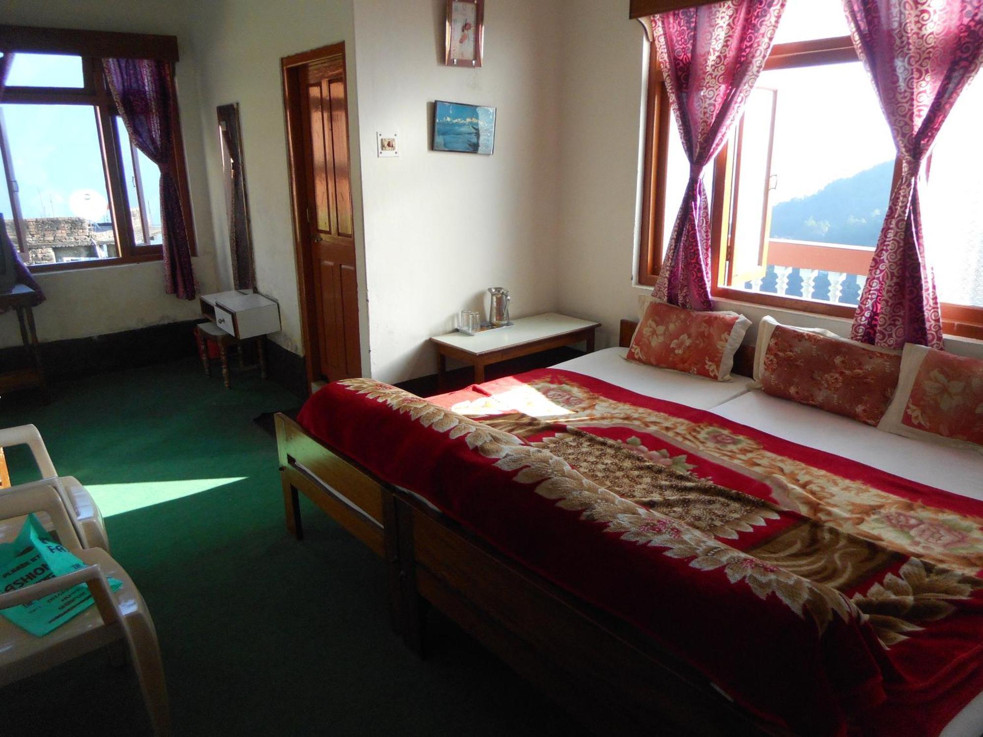 View Point Hotel *