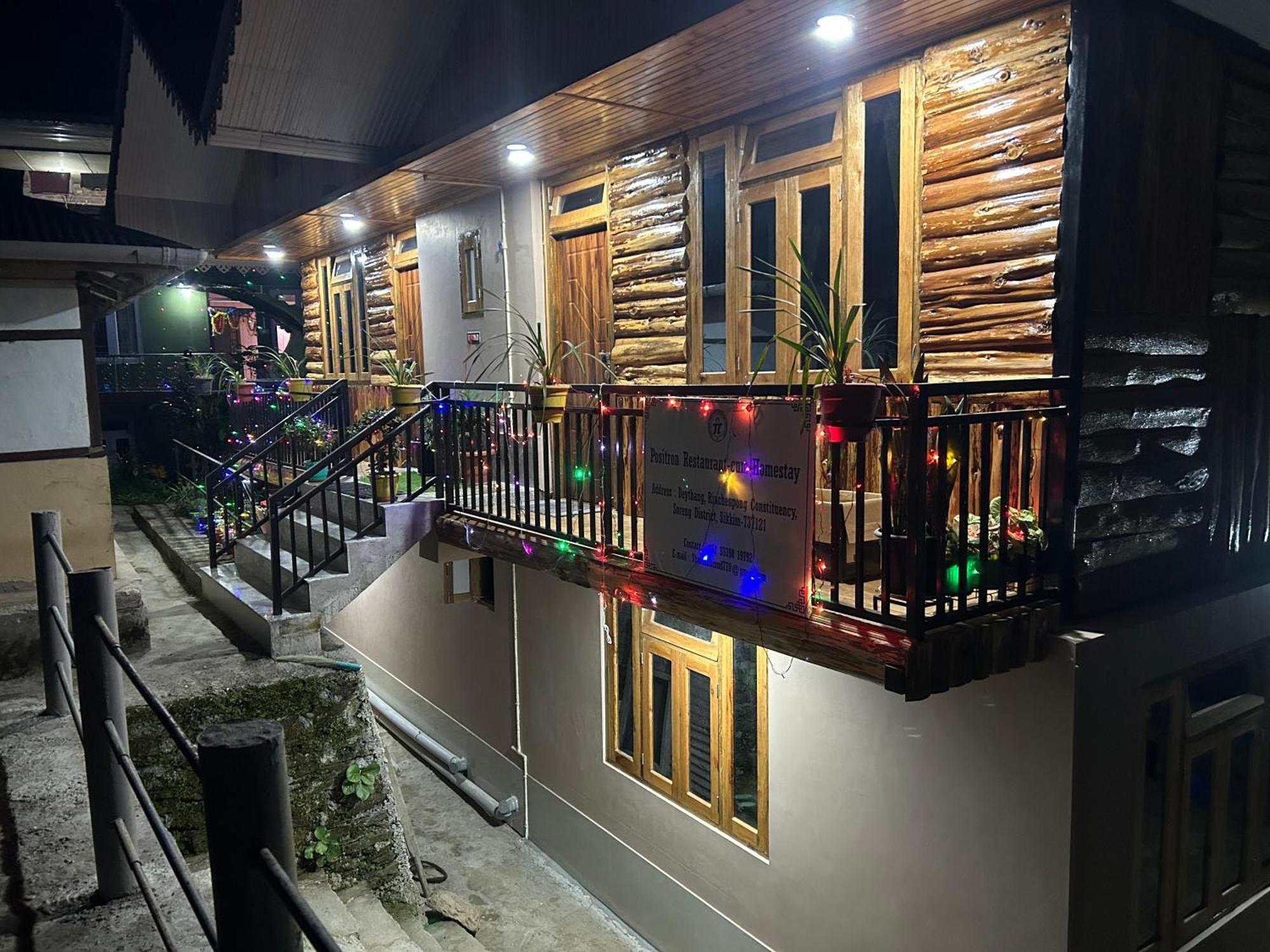 Homestay Positron Pelling