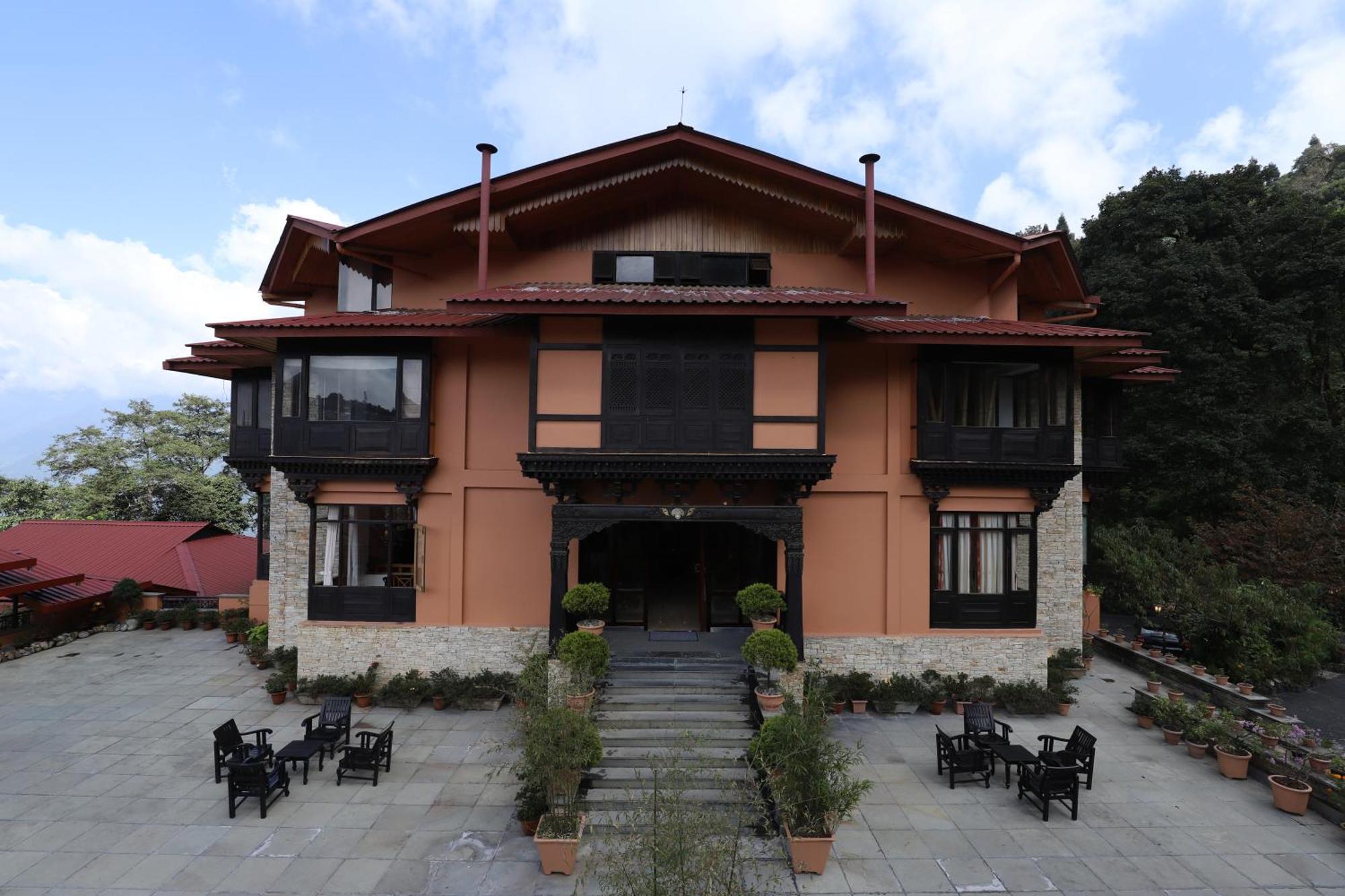 The Chumbi Mountain Retreat & Resort