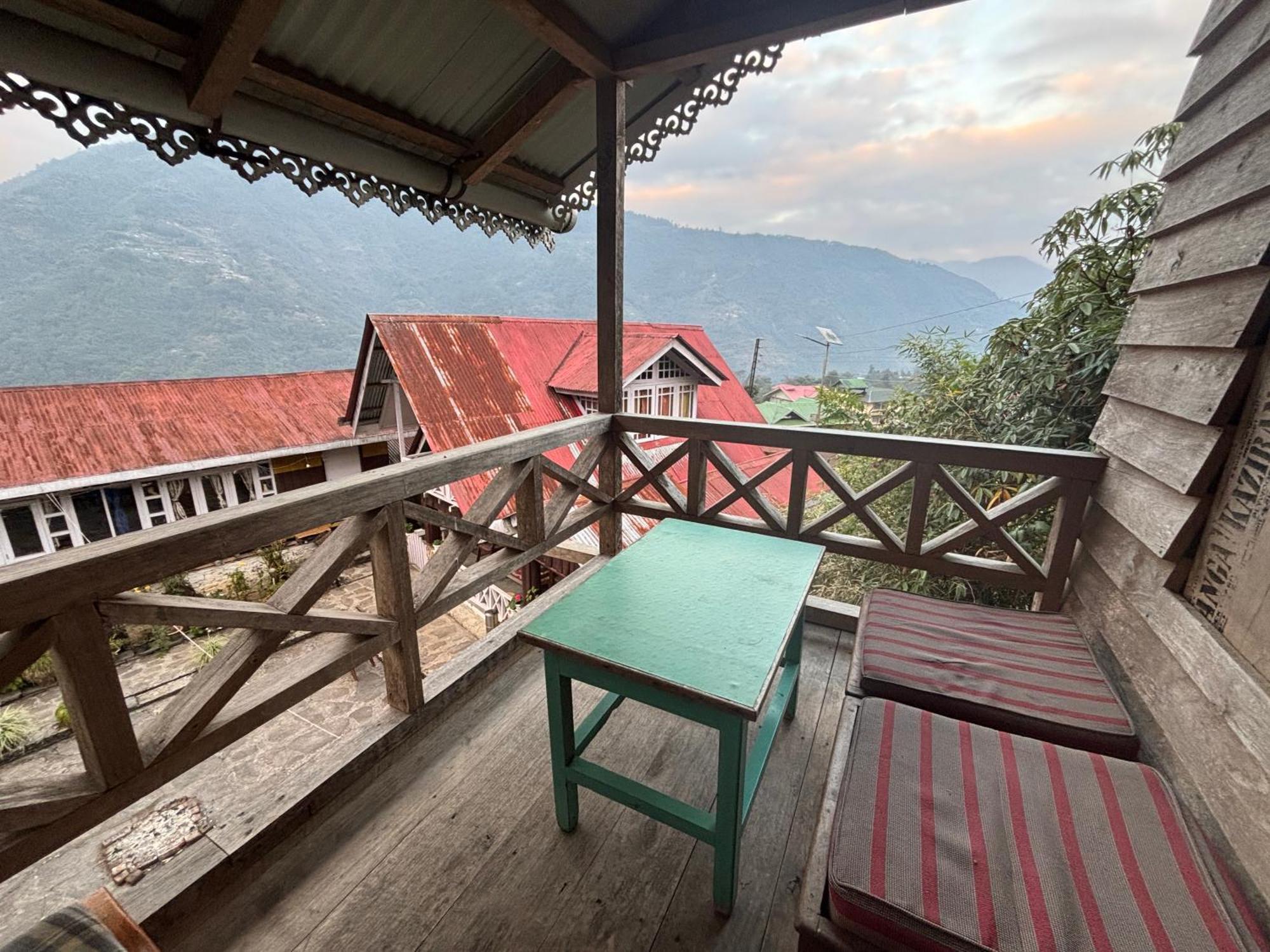 Odyssey's Darap Eco Retreat Homestay Pelling