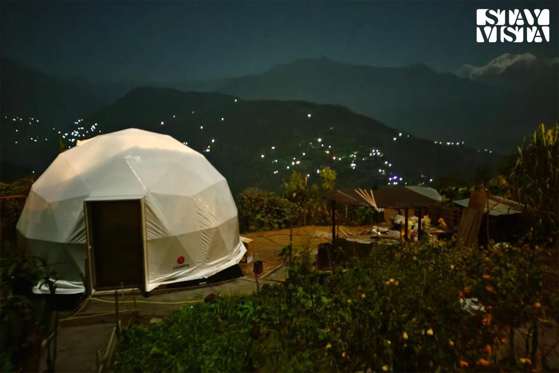 Stayvista At The Stargazer With Mountain Views, Bonfire, Lawn * Pelling