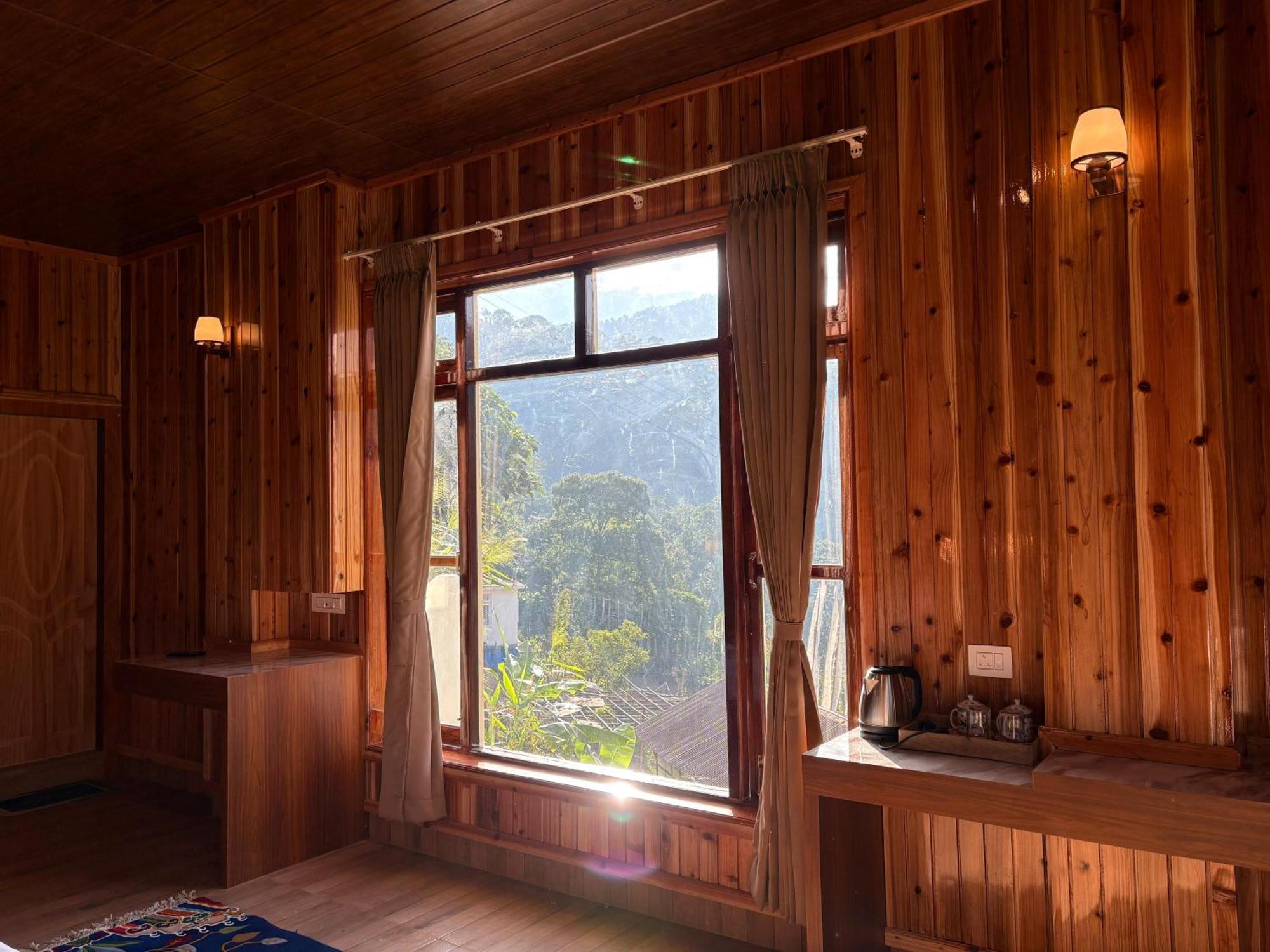 Gangtey Himalayan Pelling