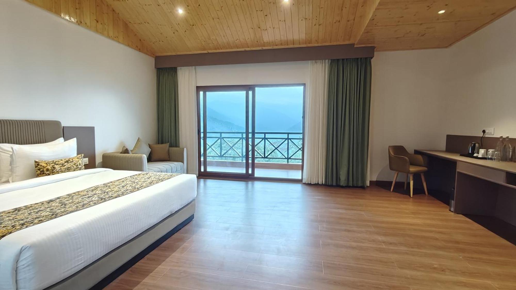 Yashshree Hotel