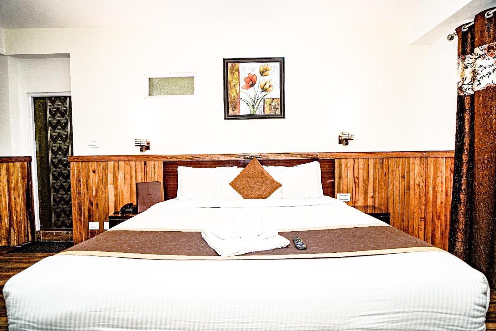 Hotel Golden Sunrise & 3*
