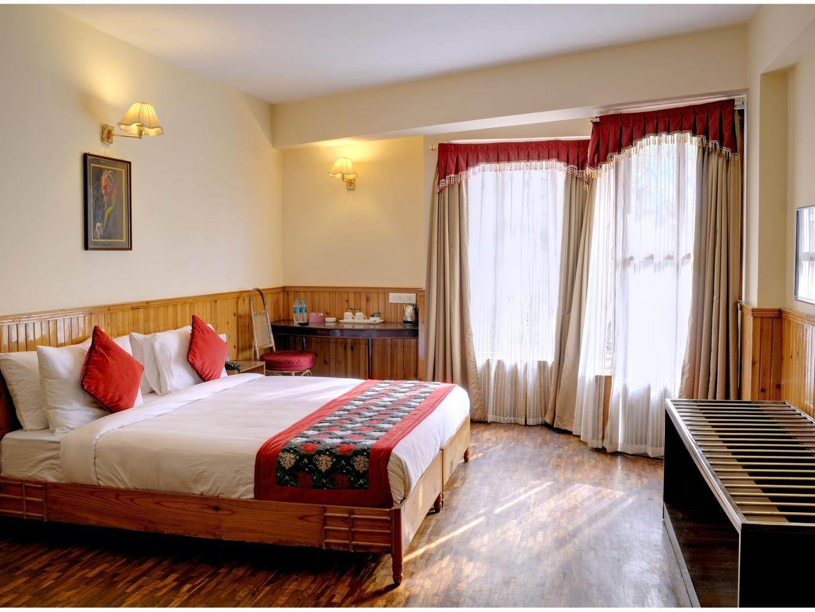 Summit Newa Regency 3*
