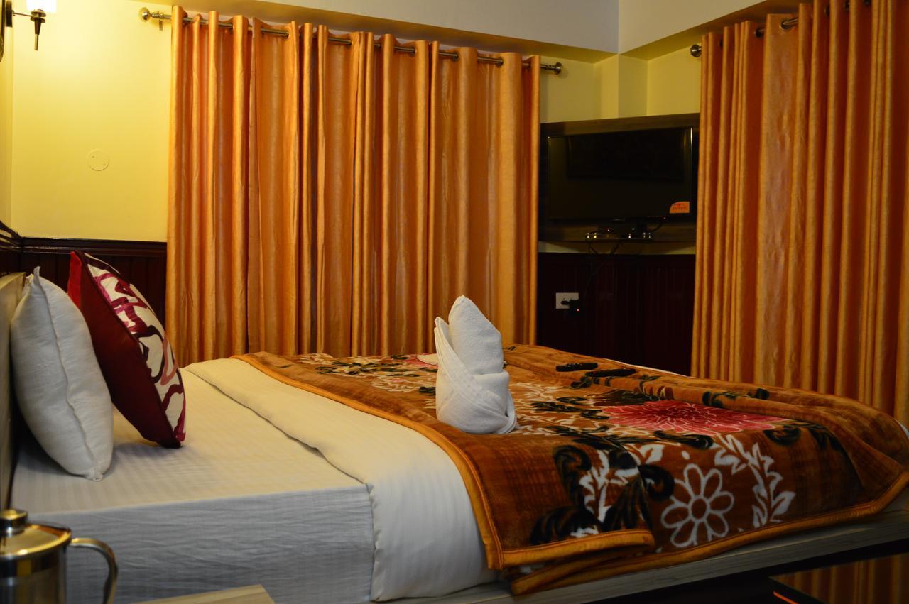 Hotel Golden Sunrise & 3*