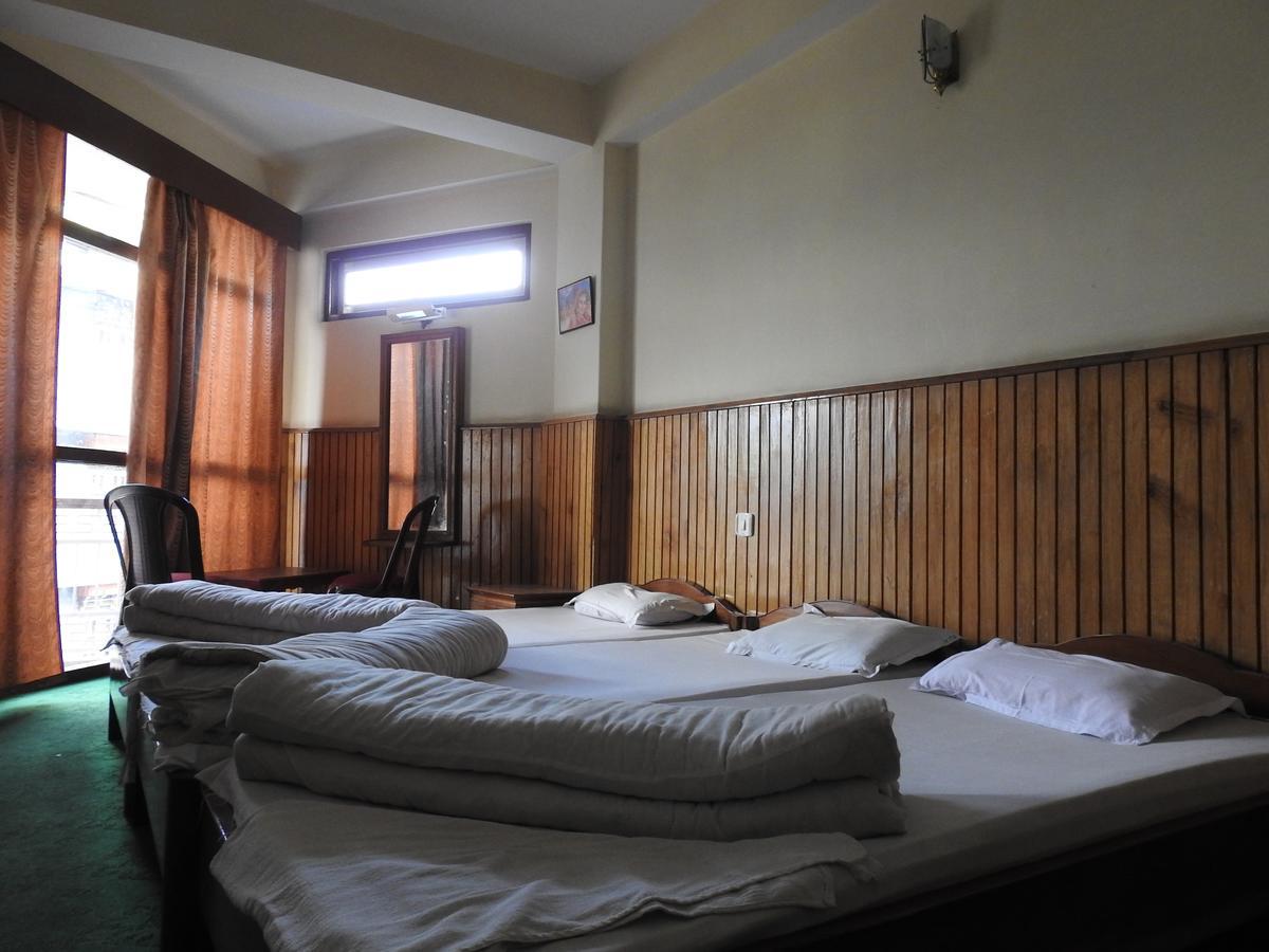 Tashi Gyal Tsen 3*