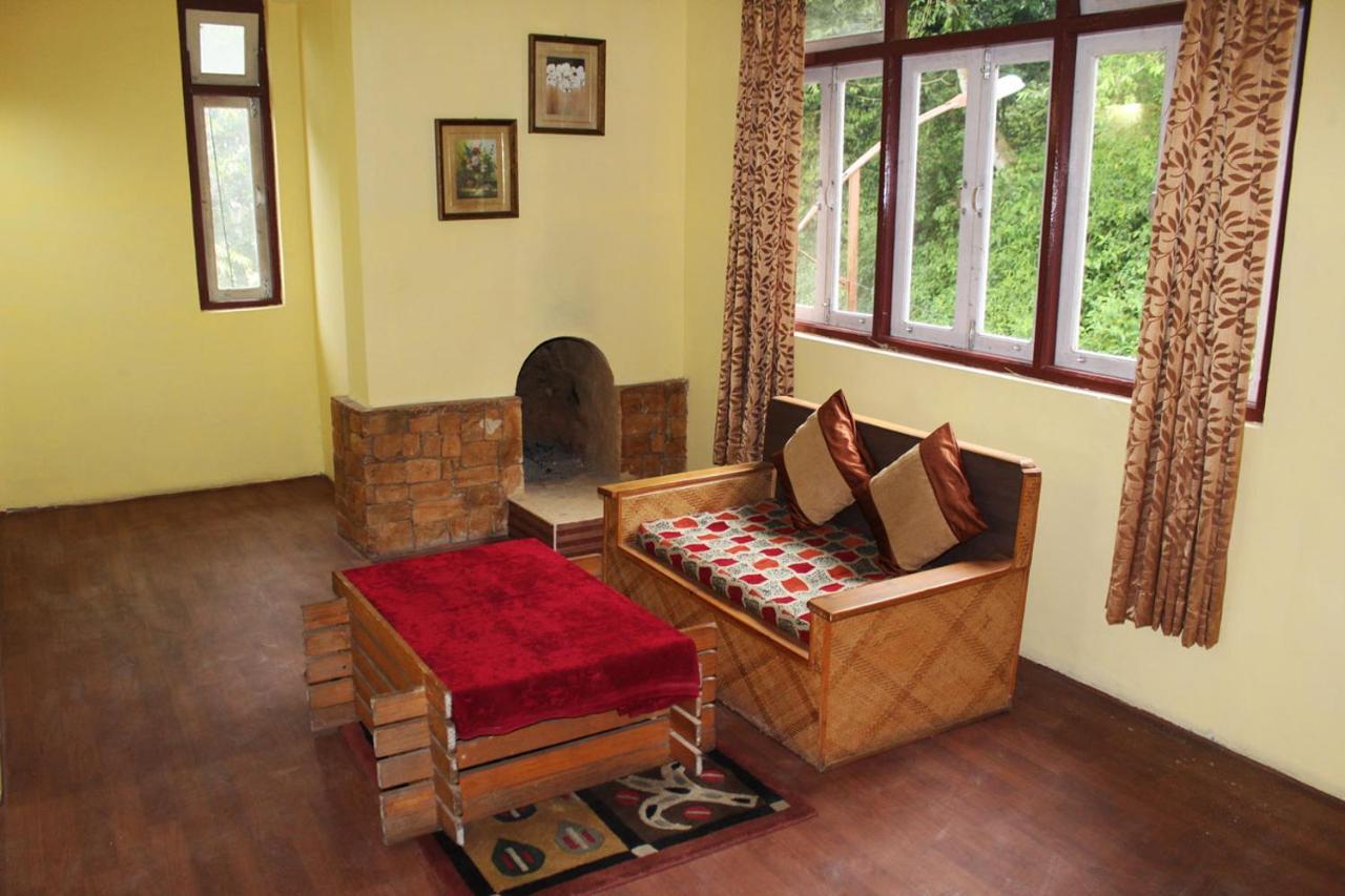 Norling Retreat Pelling
