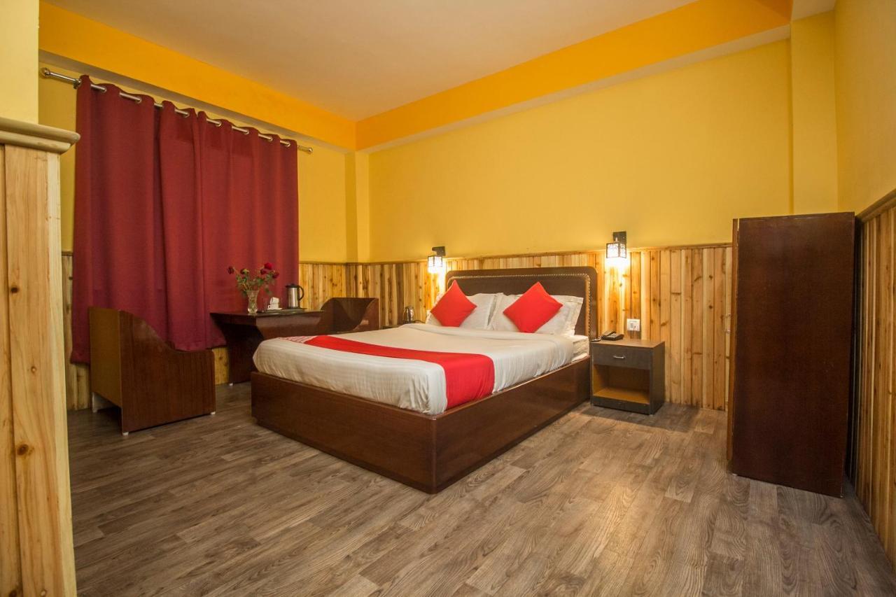 Oyo 25028 Ladakh 3*