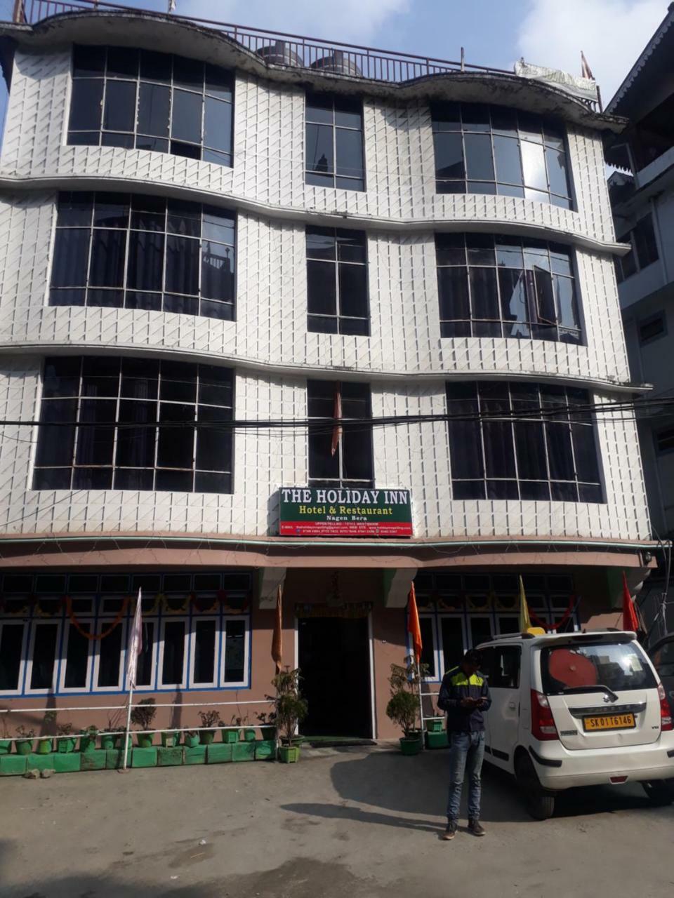 The Holiday Hotel Pelling