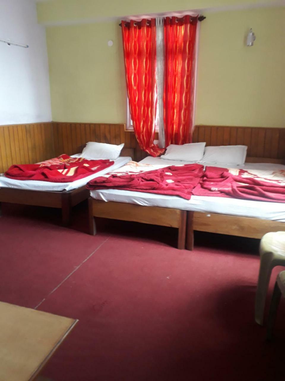 The Holiday 2* Pelling