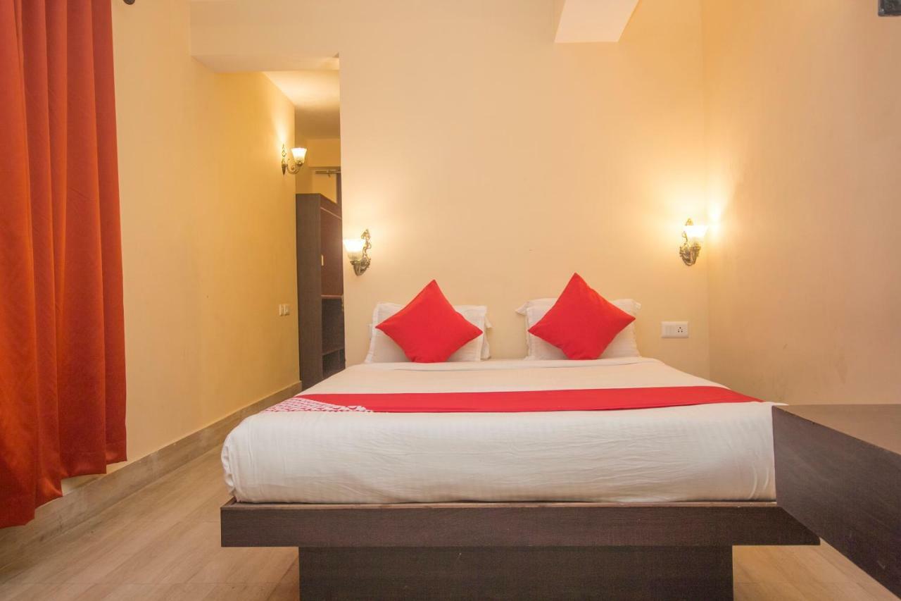 Oyo 25087 Horizon Pelling